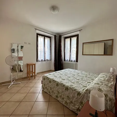 Sole E